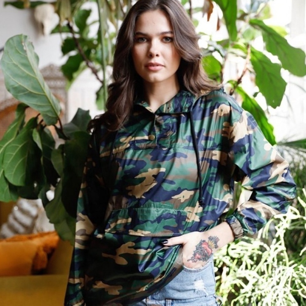 Miley & Molly Camo Hooded Pullover Anorak Jacket |Streetwear, Festival, Layering - Picture 3 of 5